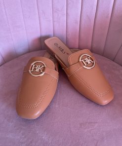 Chinelas beges